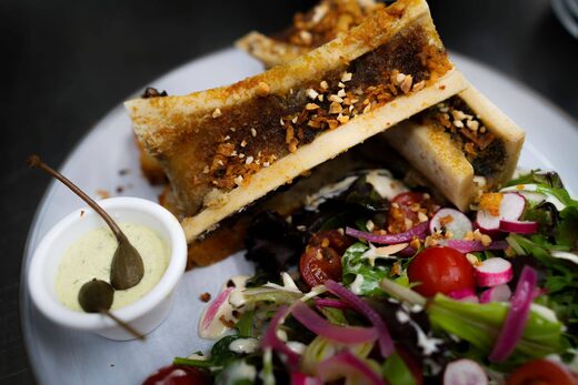Restaurant cuisine française mêlant recettes de grand-mères et créativité
